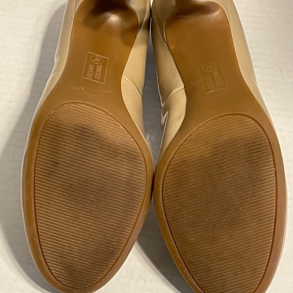 Mootsie Tootsies Moideal Tan/Beige Patent Pumps - Picture 7 of 7